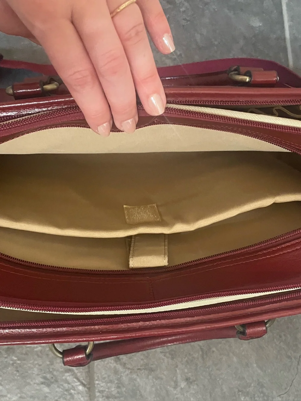 Kattee Burgundy Leather Briefcase Bag